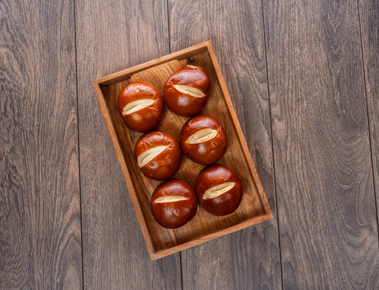 Pretzel hamburger buns