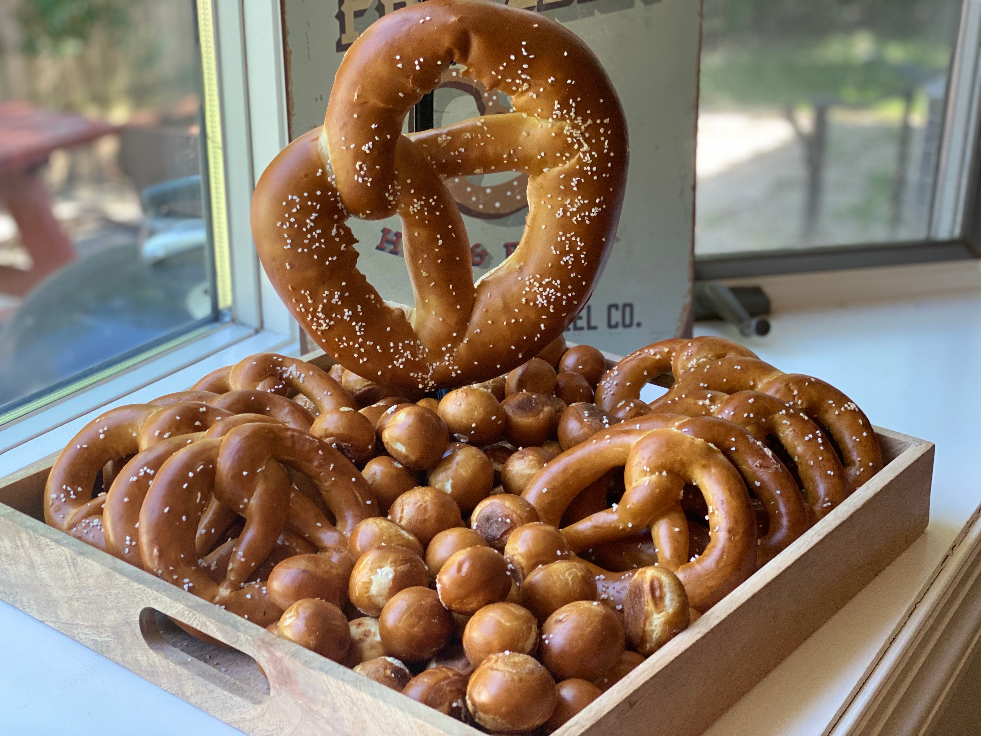 Bavarian Soft Pretzel Lovers Gift Pack – Milwaukee Pretzel Co.